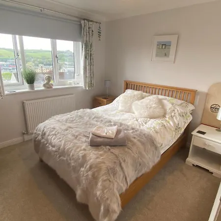 Beautiful River View House In Holiday home Truro